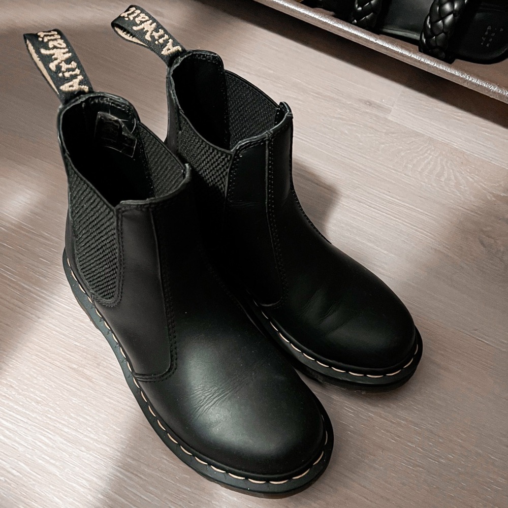 Dr martens Chelsea boots